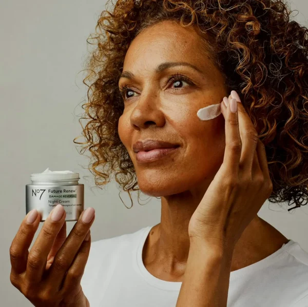 Future Damage Evening Cream - Hydrating and Firming