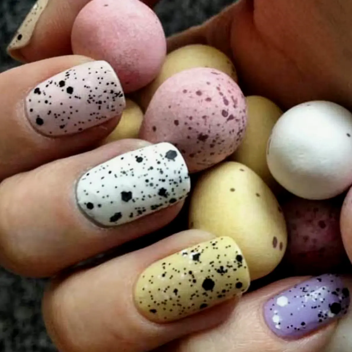 Trendy Easter Press-On Fingernails Set with Fun
